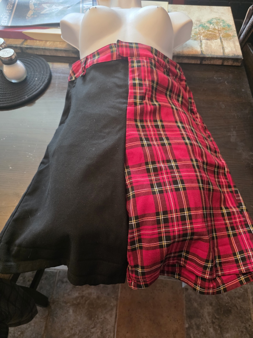Hot Topic Black and Red Plaid Split Shorts Size Large